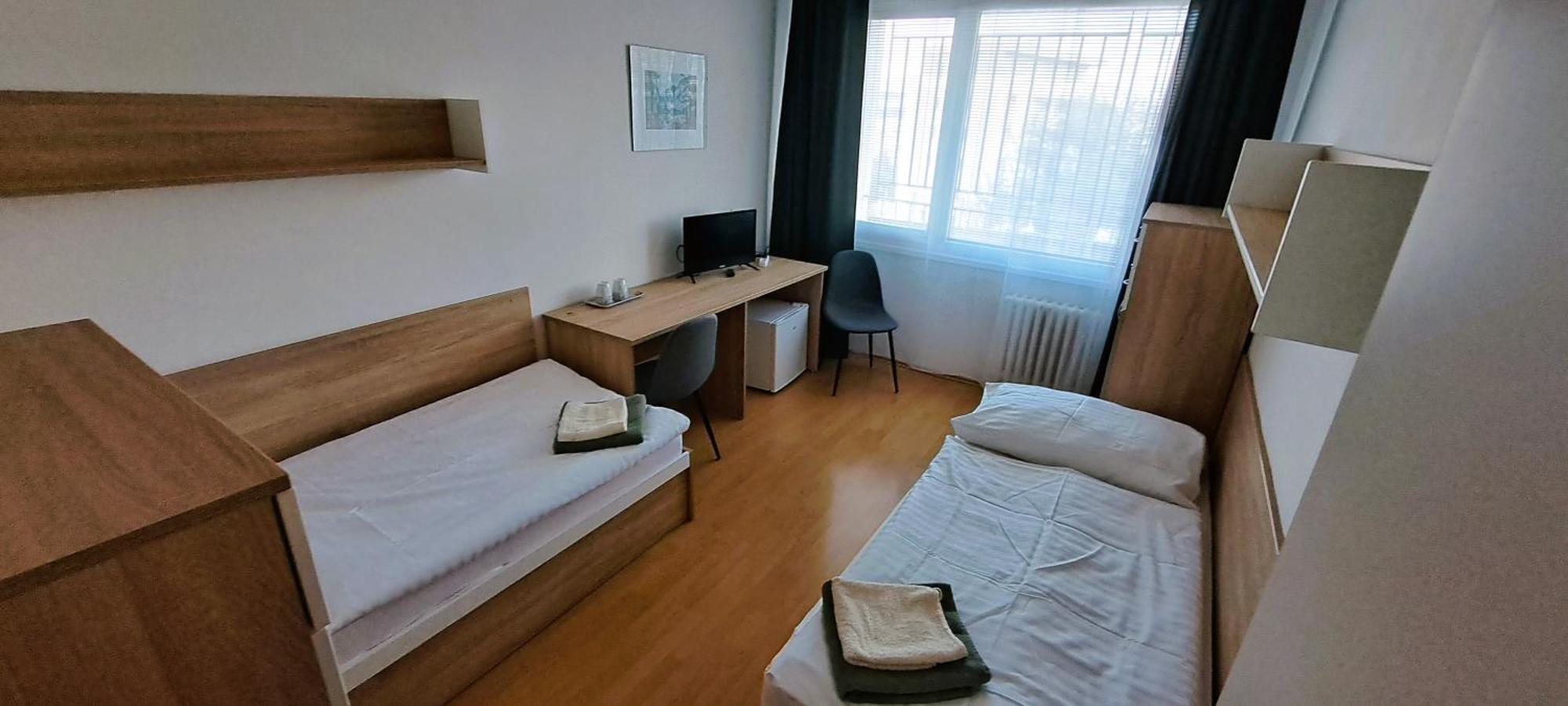 Skolsky Internat Medicka 2 Hotell Košice Exteriör bild