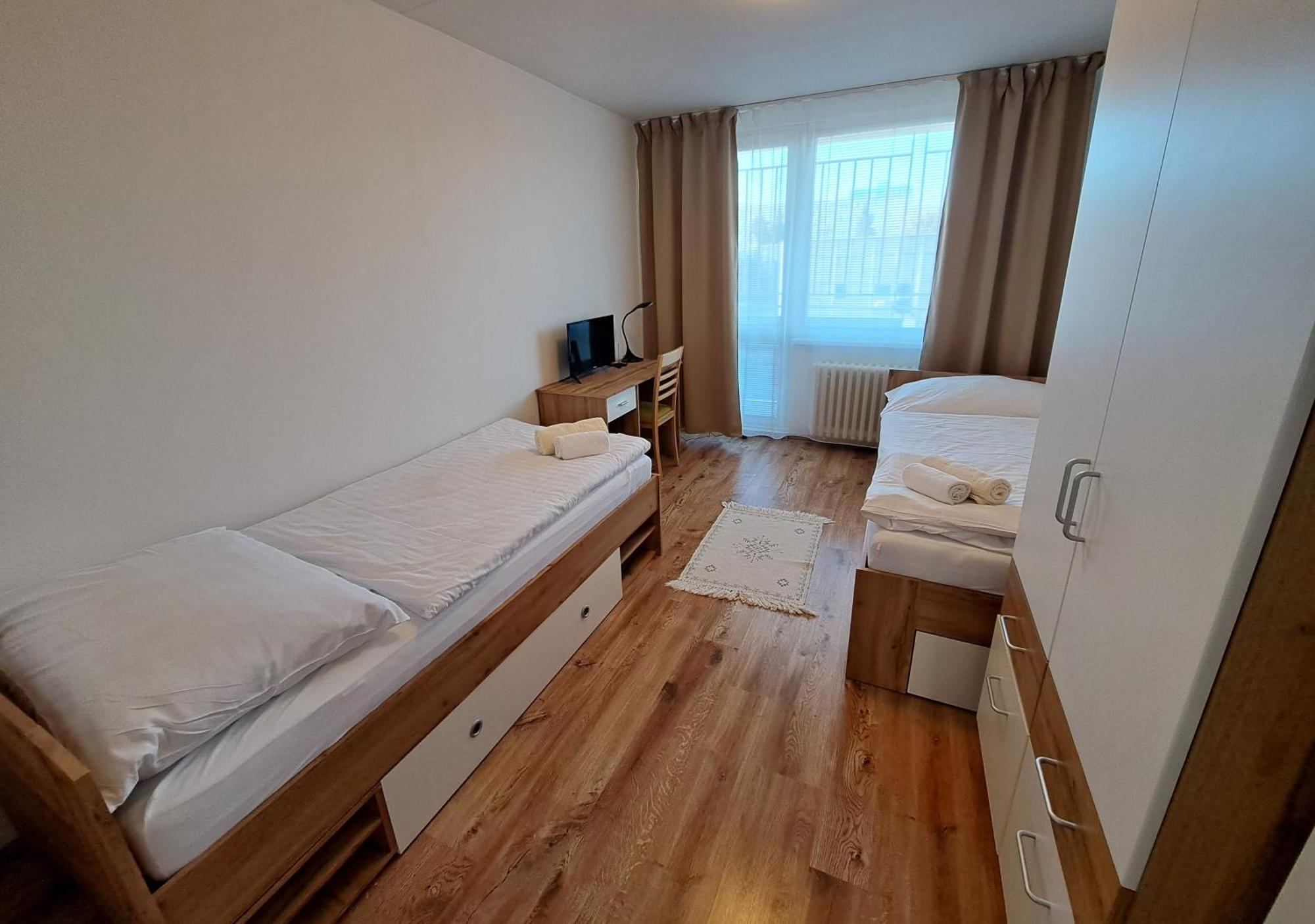 Skolsky Internat Medicka 2 Hotell Košice Exteriör bild