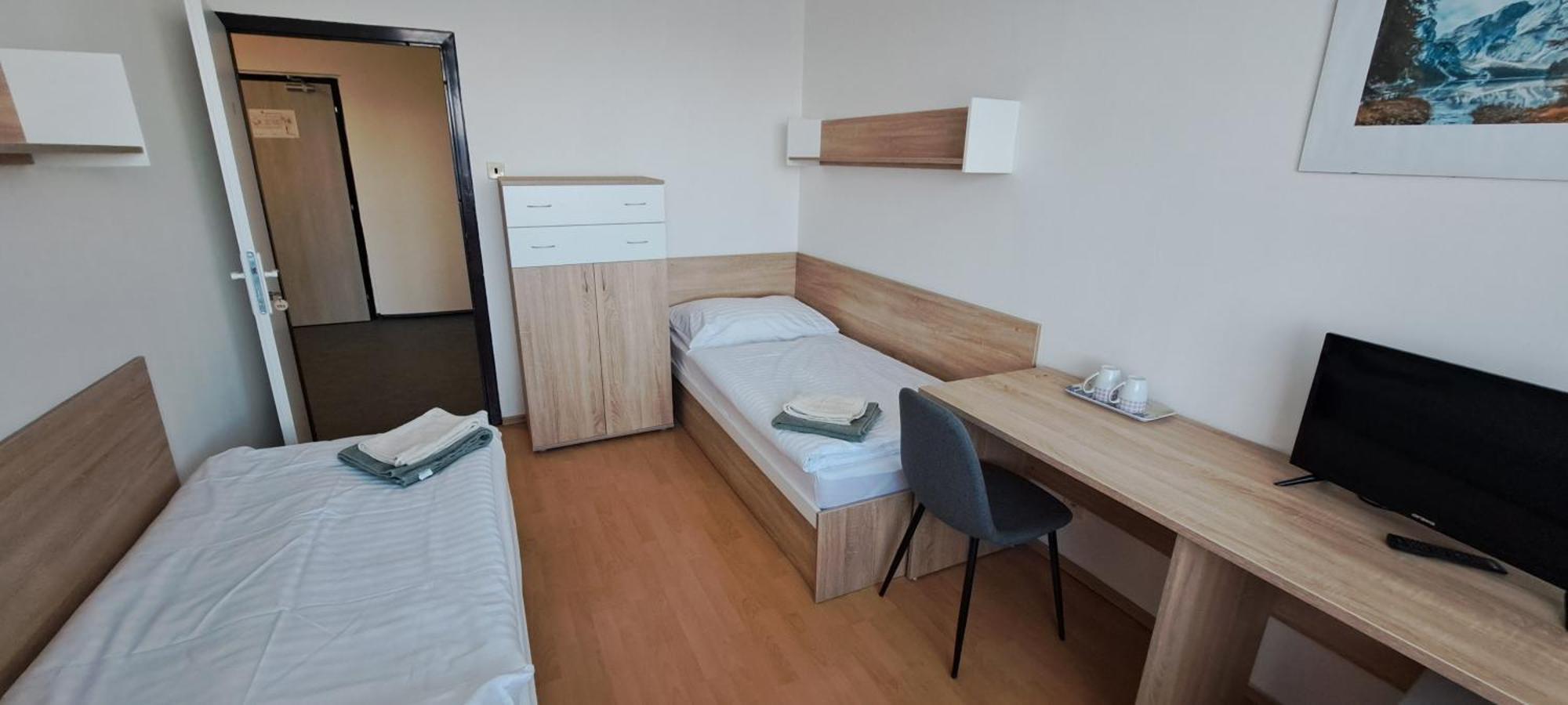 Skolsky Internat Medicka 2 Hotell Košice Exteriör bild